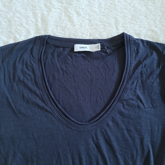 Vince Not-So-Basic Dark Cobalt Blueđź’™ Teeđź‘• - NWT - Picture 10 of 12